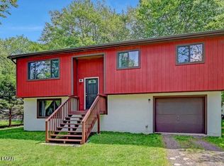 4710 Norwood Ln, Tobyhanna, PA