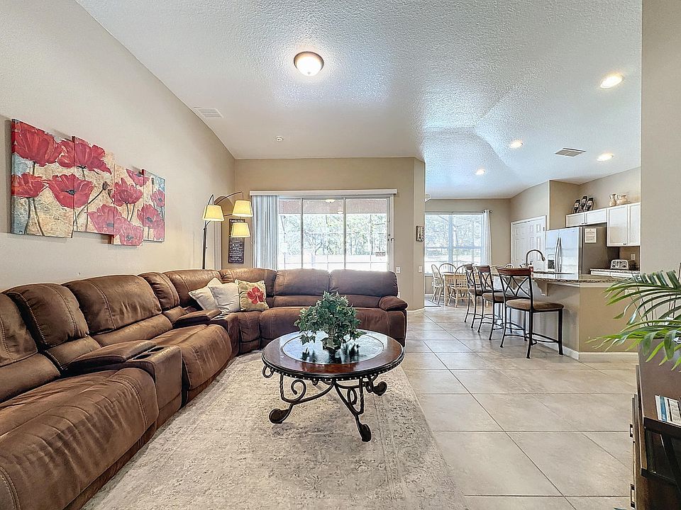 1st image of 8062 King Palm Cir #Id1042207p