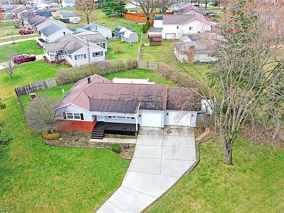 3rd image of 203 Aldrich Rd