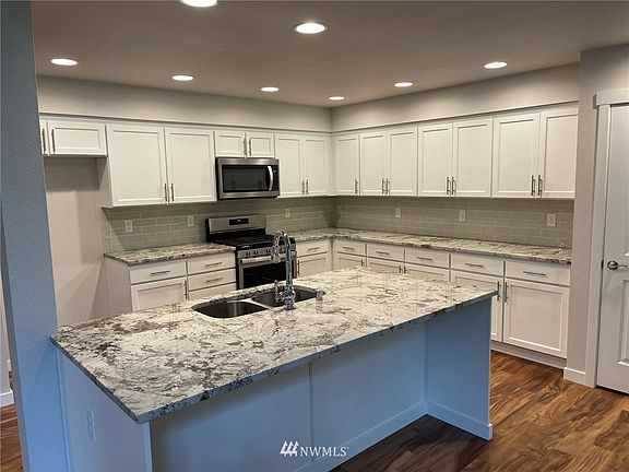5th image of 4502 200th St NW