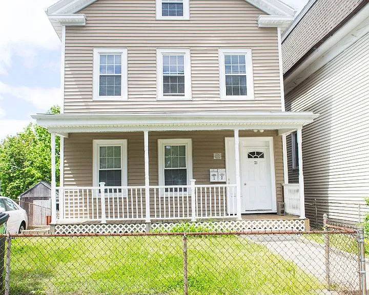 42 Alpine St #2 — Photo 2