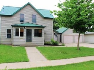 608 Park St, Bellevue, IA 52031