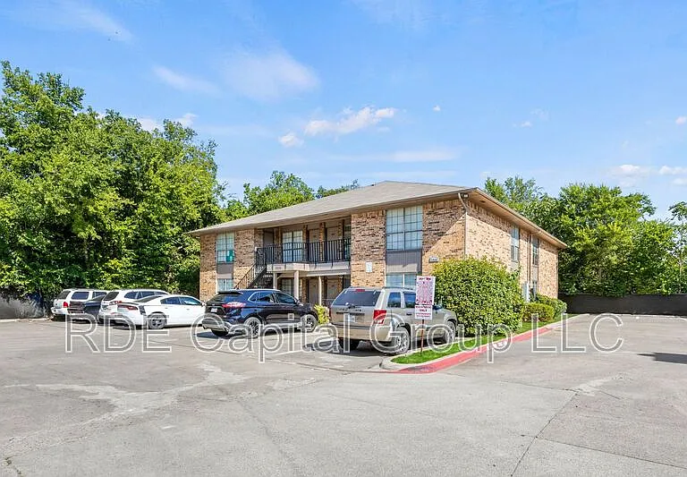 1935 Cranford Dr #104 — Photo 31
