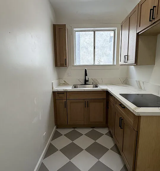 44 Rose Ave — Photo 1