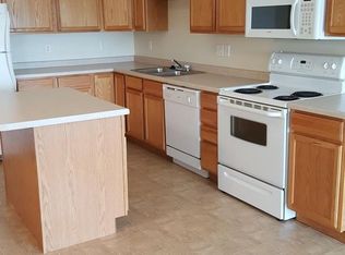 402 26th St N APT 301, Moorhead, MN 56560