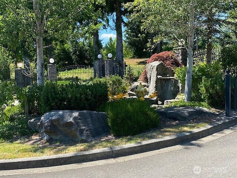 4th image of 108 Sequoia Lane