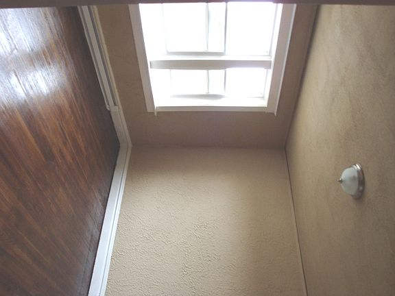 3rd image of 4215 Lawn Ave APT 2N