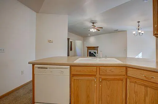 2825 Northridge Dr — Photo 8