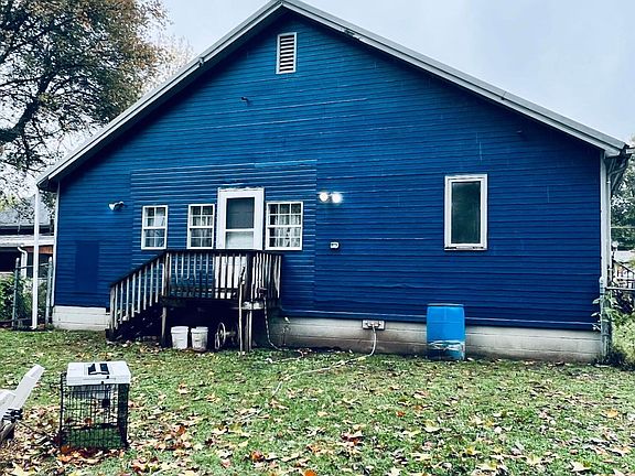 3rd image of 411 N College Avenue