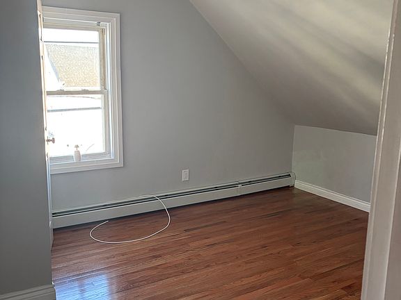 4th image of 93 Ayrault St Floor 1