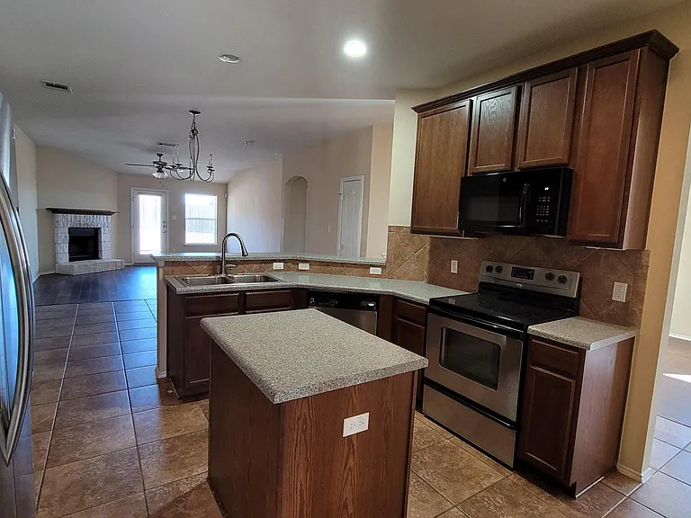 18705 Jana Patrice Dr — Photo 14
