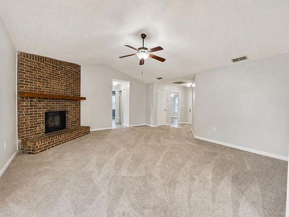 3rd image of 357 Santiago Ct