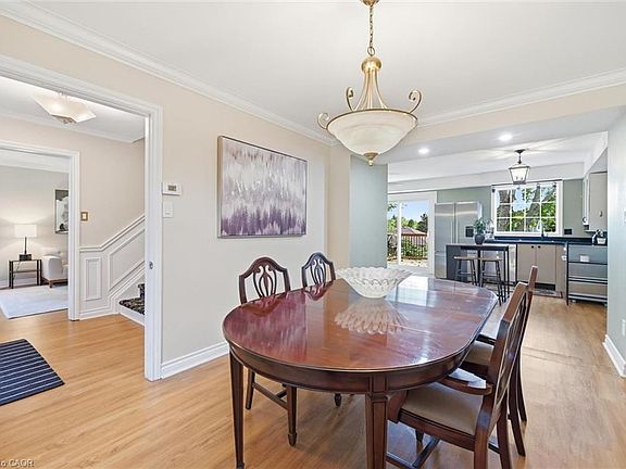 4th image of 51 Chatterson Dr