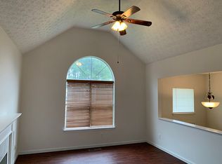 18 Southview Dr, Cartersville, GA 30121