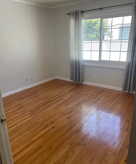 1364 Keoncrest Ave — Photo 2