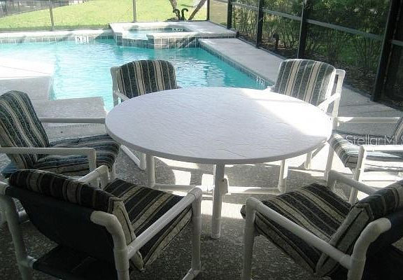2nd image of 515 Pineloch Dr