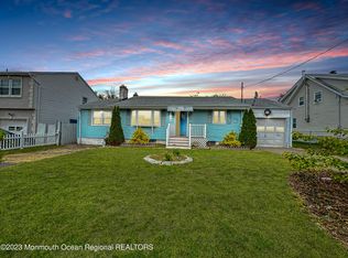 101 Perry St, Keyport, NJ 07735