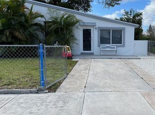 6840 SW 2nd St, Miami, FL 33144