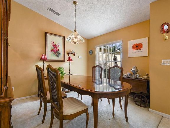4th image of 4132 King Edward Dr