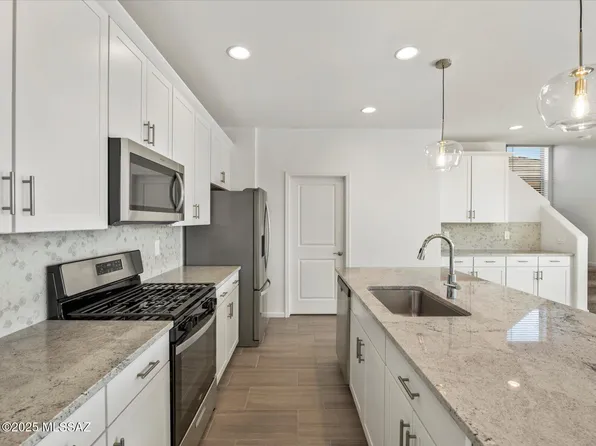 6905 W Indian Clover Way, Tucson, AZ 85757