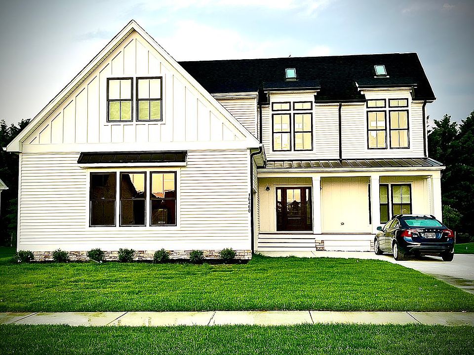 1st image of 16460 Four Leaf Dr