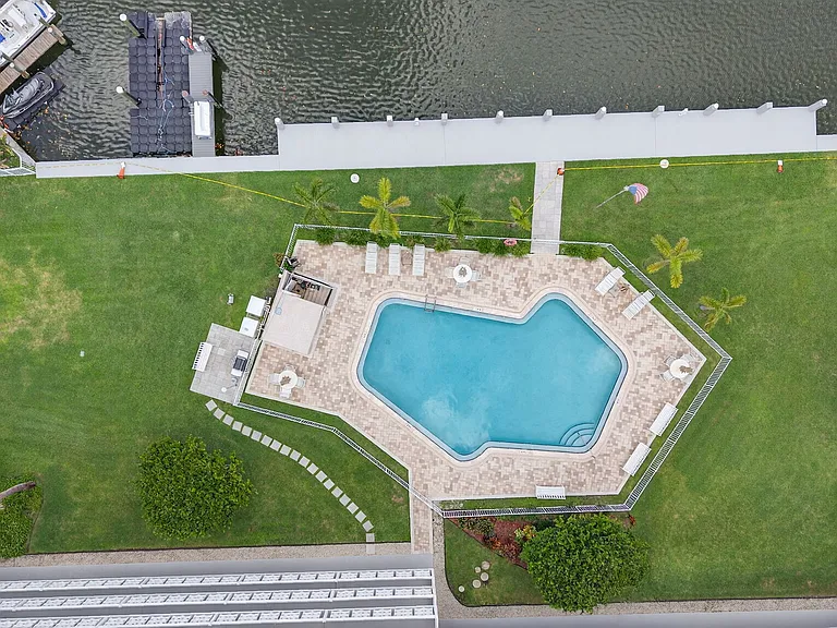 1850 S Ocean Dr #301 — Photo 11