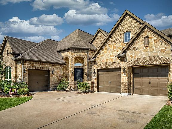 2nd image of 18910 Wild Thornberry Dr