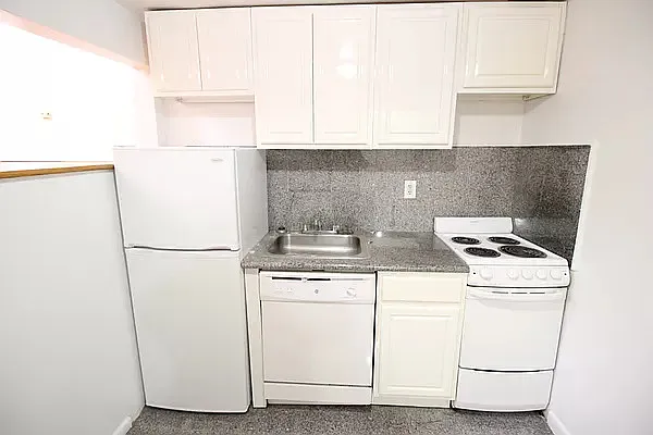 Rented by Luxor Homes & Investment Realty | media 21