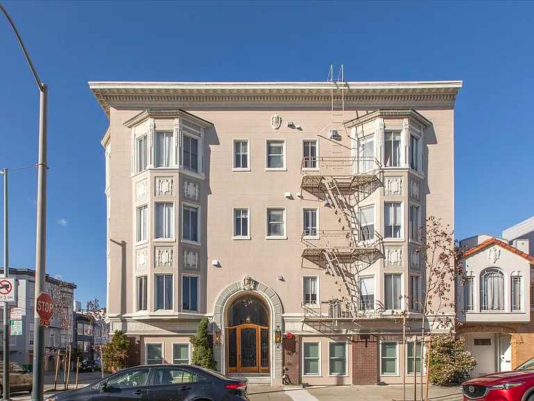3201 Octavia St #304 — Photo 15