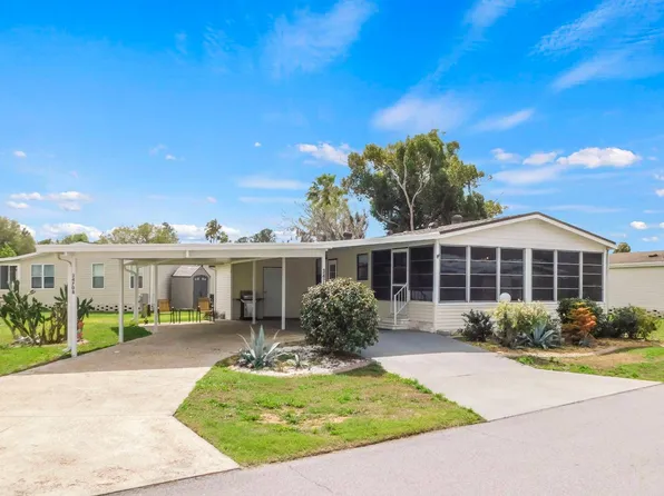 34708 Yellow Parrot Dr, Zephyrhills, FL 33541