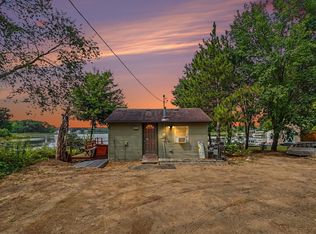 8221 S Island View Dr, Newaygo, MI 49337
