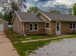 6736 Leighton Ave, Lincoln, NE 68507