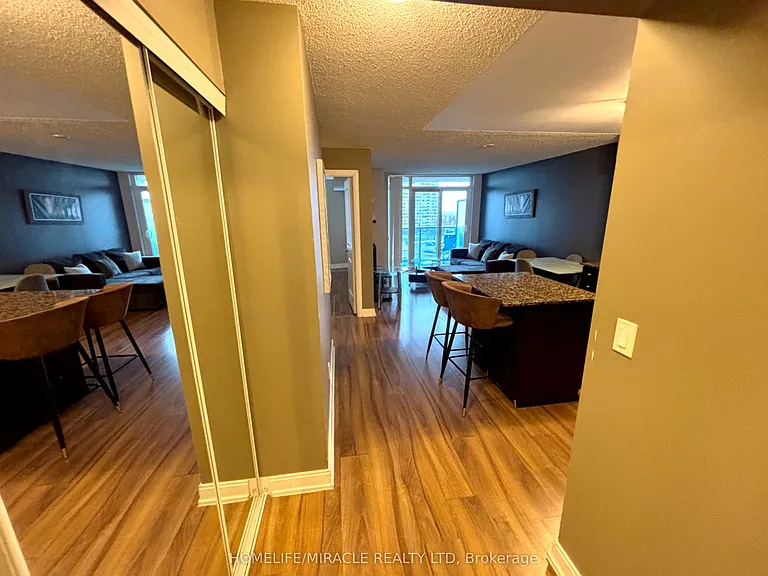 330 Burnhamthorpe Rd W #510 — Photo 3