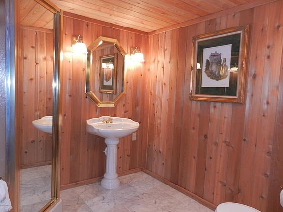 lower level bath