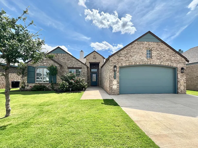 12308 Kenosha Ave — Photo 1