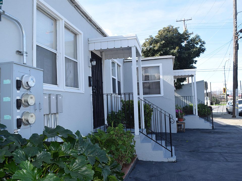 1st image of 1302 Pine Ave