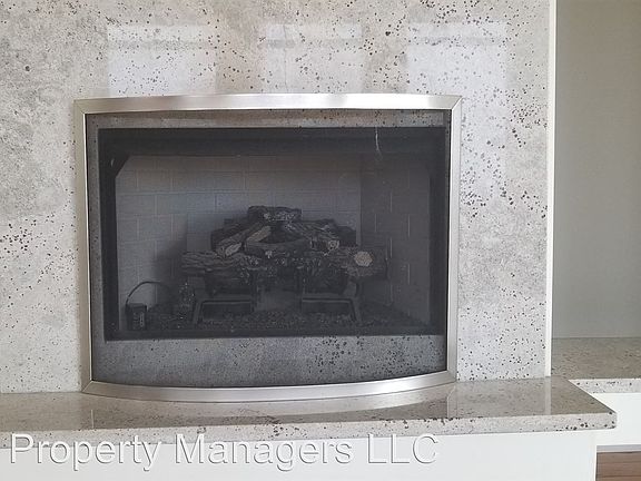 5th image of 1726 S Mohawk Cir