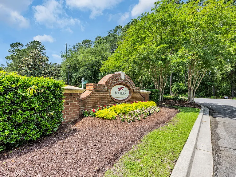 101 Zinnia Dr — Photo 36