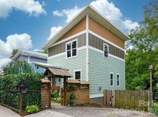 141 State St, Asheville, NC 28806