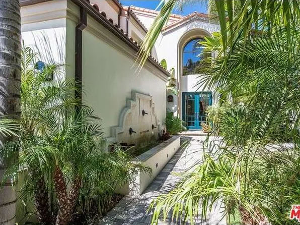 1445 Cuesta Linda Dr, Pacific Palisades, CA 90272