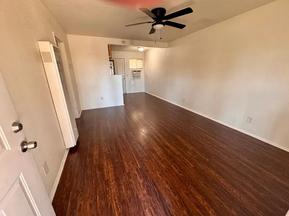 201-203 N Valley View Dr #205, Hemet, CA 92543