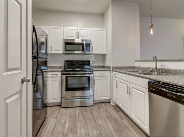 1420 Annunciation St #9411