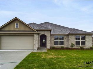 129 Hill View Dr, Lafayette, LA 70506