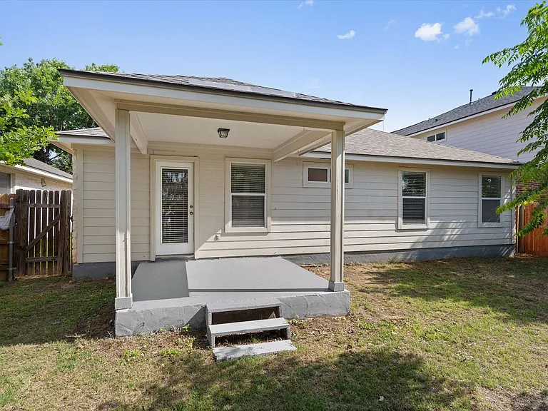 1322 Tumbling River Dr — Photo 23