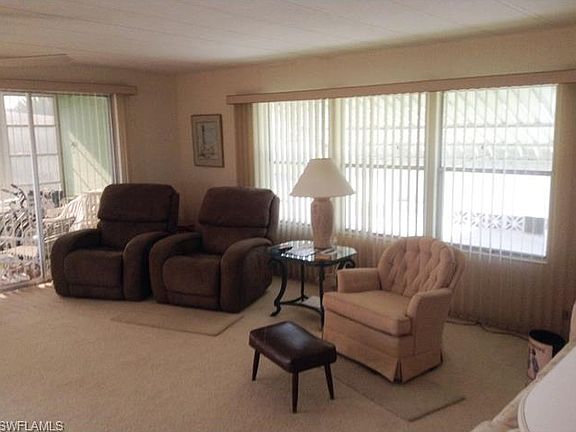 3rd image of 528 Palmer Blvd