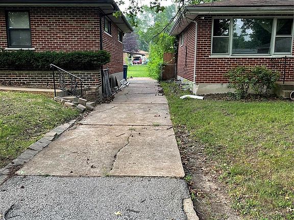 2nd image of 9112 Bessemer Ave