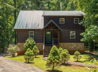 4264 Peachie Way, Cosby, TN 37722