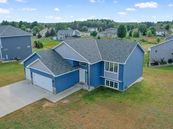 603 Kreekview Dr, Osceola, WI 54020