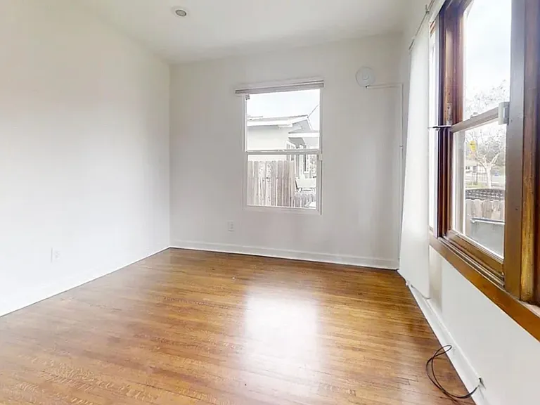 3629 Marmion Way — Photo 10