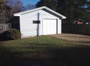 N6196 Lake Dr, Shawano, WI 54166